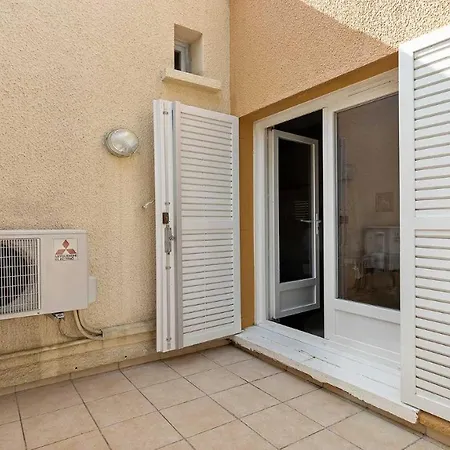 Apartment Les Quatres Saisons- 78- Studio Mezzanine- 4 Pers *